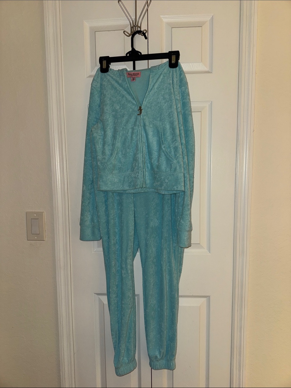 JUICY COUTURE Cozy Light Turquoise Velour Zip Jacket & Jogger Set- juicy on back